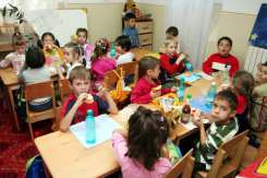 Părinții au mers și au verificat depozitele grădinițelor. Vezi ce au găsit