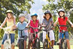 Care este vârsta la care copiii pot conduce bicicleta pe drumurile publice?