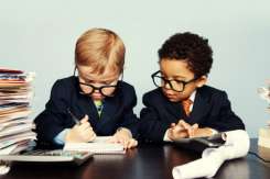 Sfaturi utile pentru educaţia financiară a copiilor
