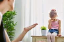 Cum să disciplinezi un preșcolar, fără violență și agresări