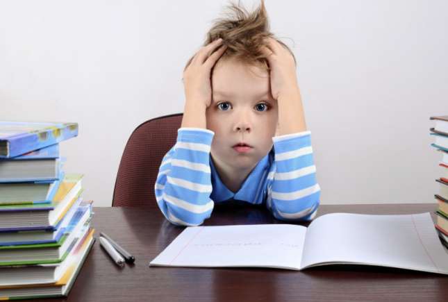 Micul şcolar şi problemele primului an de studiu