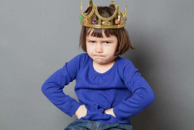 Sindromul copilului dictator. Psihoterapeutul explică această traumă pozitivă