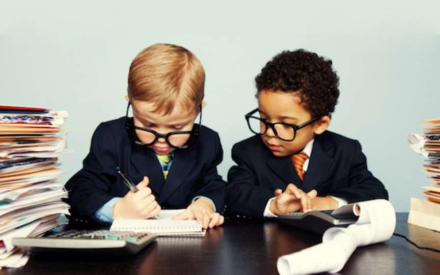 Sfaturi utile pentru educaţia financiară a copiilor