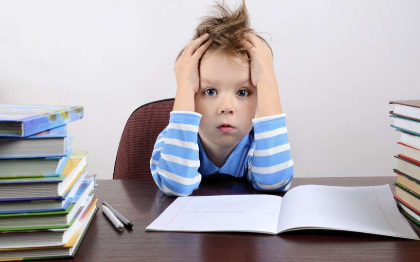 Micul şcolar şi problemele primului an de studiu