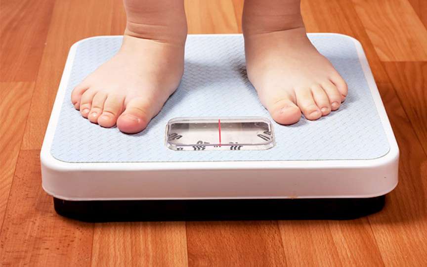 Cum să calculezi greutatea normală a copilului