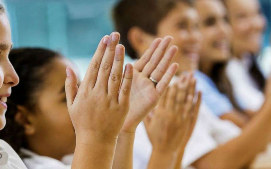 9 sfaturi cum să ne lăudăm corect copiii
