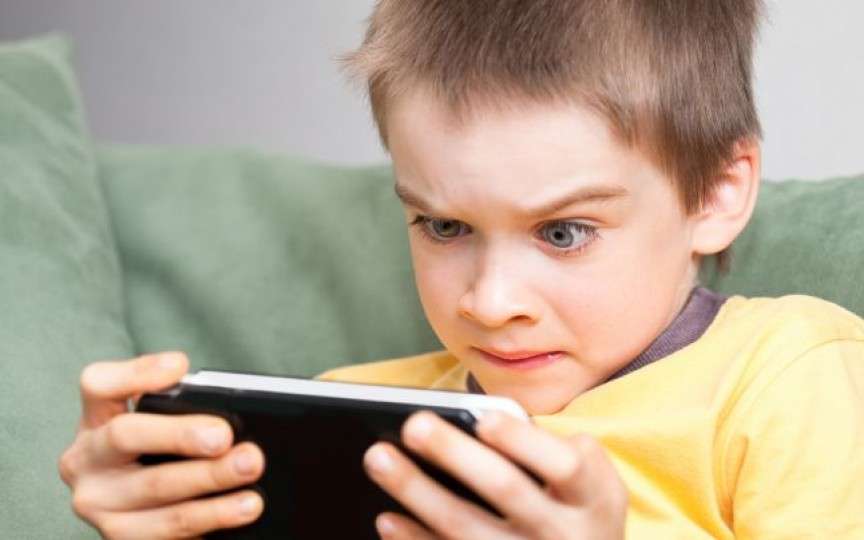 Ce efecte au telefoanele mobile asupra copiilor