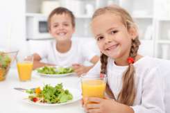 De ce este alimentaţia atât de importantă pentru reuşita unui şcolar?