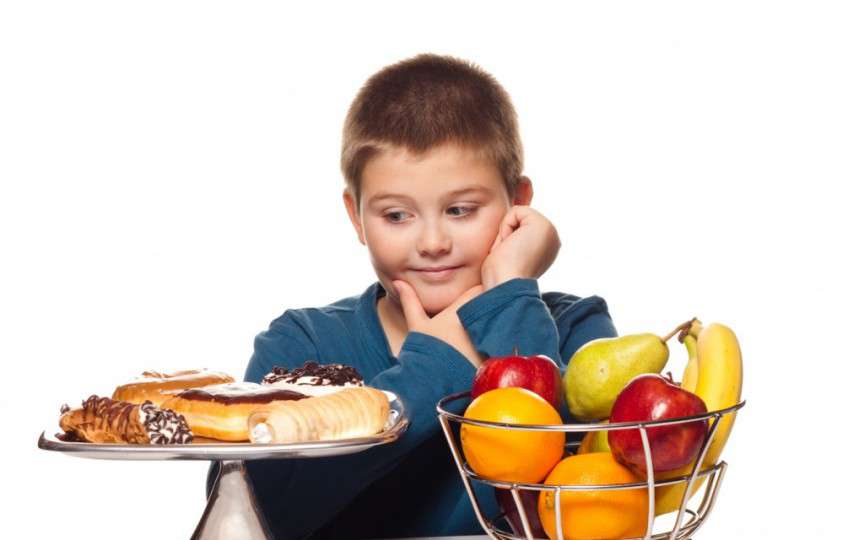 Top 6 greşeli în alimentaţia copiilor, care scad performanţele școlare