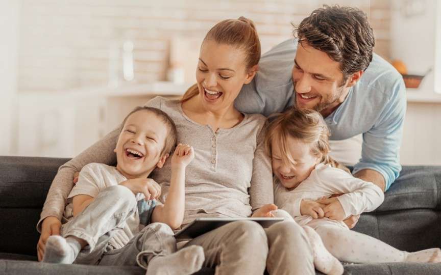 Nutrienții care îi ajută pe copii să aibă energie. Ce deficiențe semnalizează oboseala?