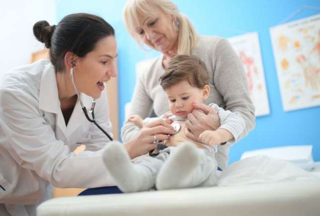 Medic pediatru despre afecțiunile respiratorii la sugar și copilul mic