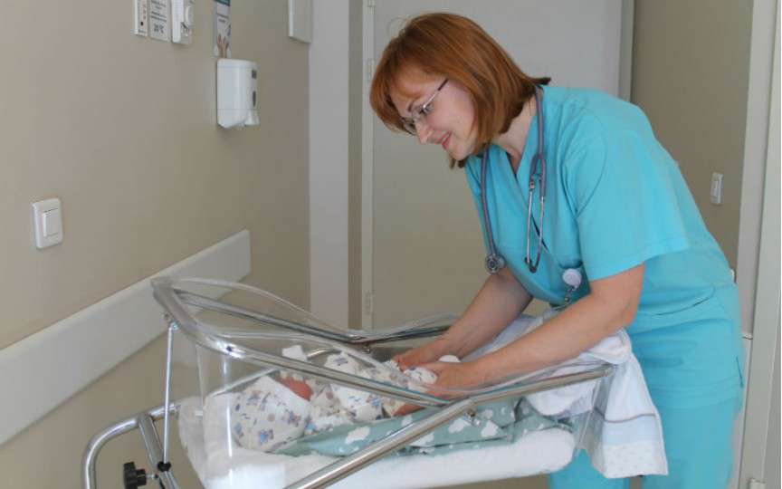 Explică neonatologul: Ce trebuie să știe părinții despre vaccinarea nou-născuților