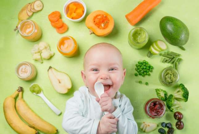 Diversificarea alimentației la bebeluși: explicații pas cu pas