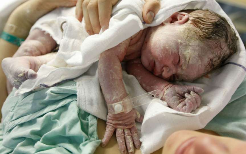 Medic obstetrician-ginecolog: 12 lucruri de știut despre nașterea naturală și cezariană