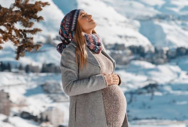 4 motive pentru care spunem că e bine să devii mamă iarna