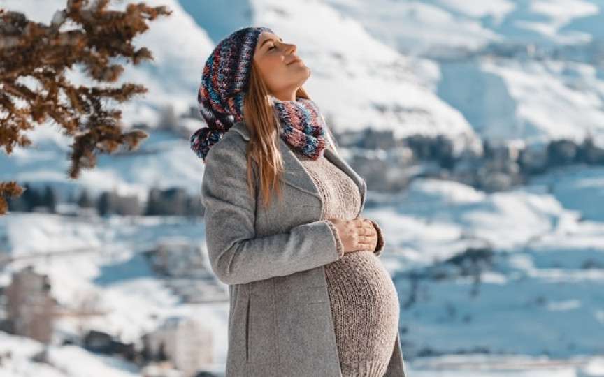4 motive pentru care spunem că e bine să devii mamă iarna