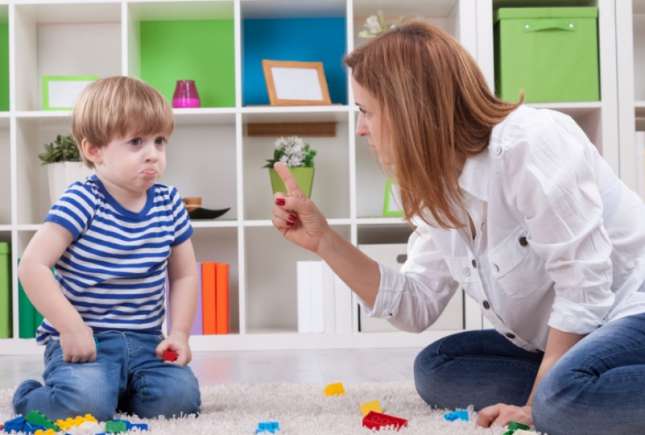 Cele mai frecvente greșeli pe care le fac părinții în educația copiilor. Trebuie să le eviți!