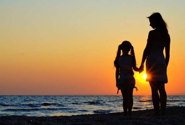 5 lecții pe care fiecare mamă trebuie să le transmită fiicei ei, cu privire la intimitate