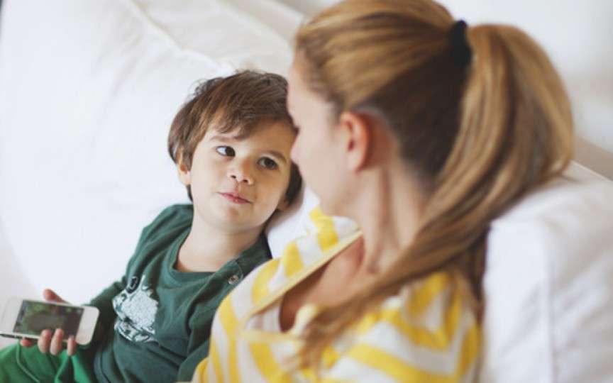 Psihiatru: Relația copil-părinte modelează caracterul viitorului adult