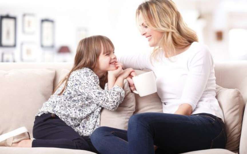 Educaţia pozitivă a copiilor – 5 sfaturi ale psihologului în ajutorul părinţilor
