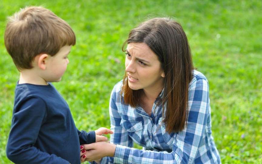 Cum să-ți înveți prichindelul să respecte regulile