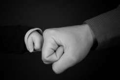 O discuţie serioasă între tată şi fiu