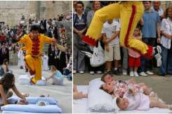 Festivalul la care se organizează sărituri peste copii. Vezi ce semnifică