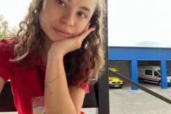 Între experiență și educație: Călătoria unei studente la medicină în serviciul de ambulanță