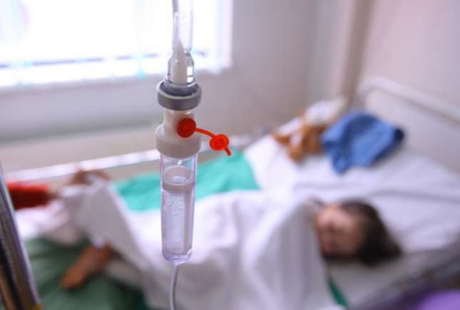 Experiența unei mame: De ce spitalele de la noi nu tratează, ci traumatizează