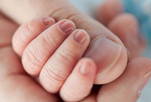 Specialist renumit FIV: Fertilizarea in vitro ar trebui să fie ultima opţiune a unui cuplu, nu prima