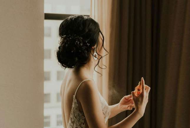Parfum sau spray de corp: Cum să alegi ce ți se potrivește cel mai bine