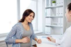 Antibioticele în sarcină: care sunt sigure, care prezintă riscuri și cum să le folosești corect