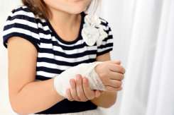 Luxațiile la copii: simptome, riscuri și când trebuie mers urgent la medic