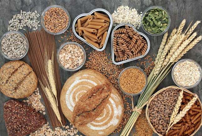 Carbohidrați complecși și fructe: cum să te pregătești pentru toamnă prin alimentație