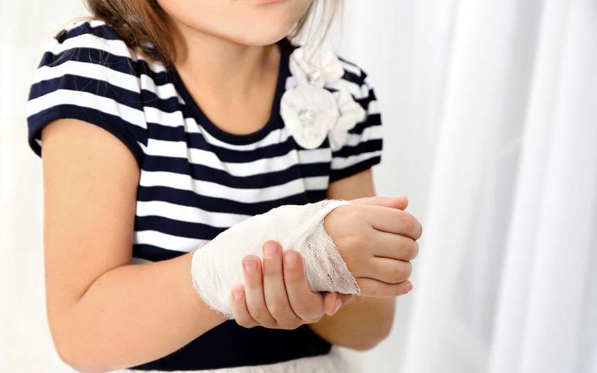 Luxațiile la copii: simptome, riscuri și când trebuie mers urgent la medic