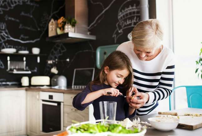 Alimente interzise copiilor sub 5 ani: ce trebuie evitat pentru o creștere sănătoasă