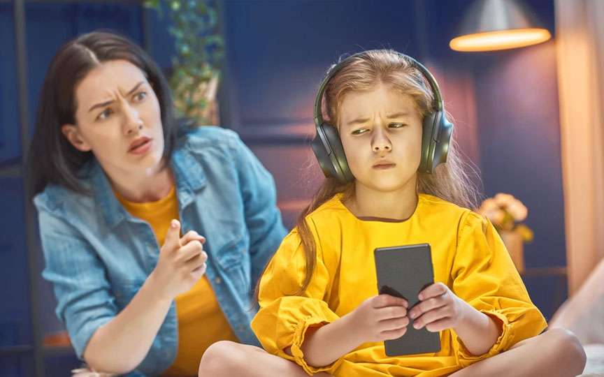 Gadgeturile afectează creierul copiilor: vorbirea, citirea și empatia în pericol