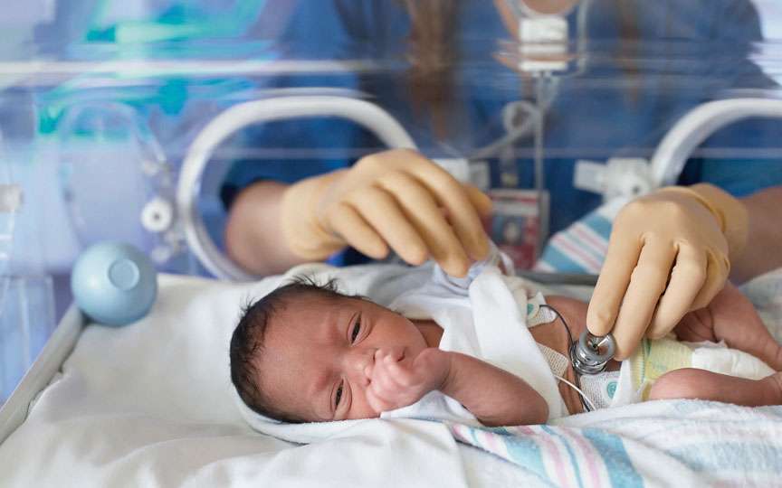 Copilul născut prematur: riscuri, îngrijire și dezvoltare corectă