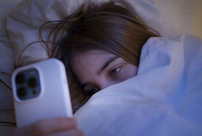 De câte ore de somn au nevoie adolescenții: recomandările neurologilor