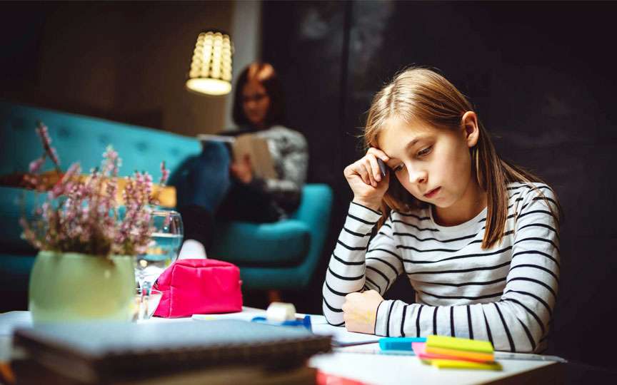 Psiholog: trei greșeli ale părinților care distrug motivația școlară a copiilor