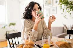 Este bine să sari peste micul dejun? Ce spun medicii endocrinologi