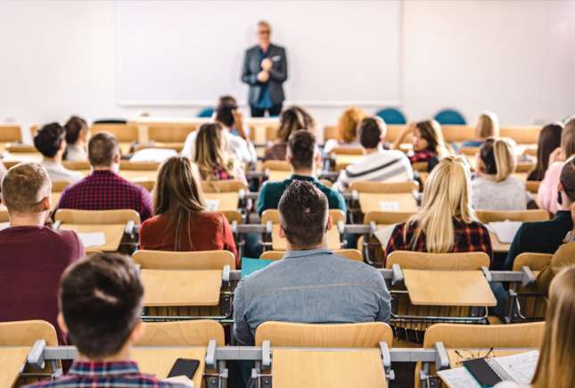 Elevii de liceu, invitați să descopere universitățile din Republica Moldova prin campania „Învață în Moldova”