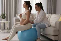 Yoga în sarcină pe trimestre – ghid sigur pentru exerciții și mișcare