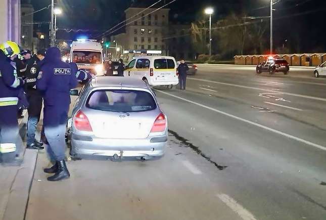Urmărire nocturnă în Chișinău: bărbat reținut după ce a fugit de poliție având copilul de 6 ani în mașină