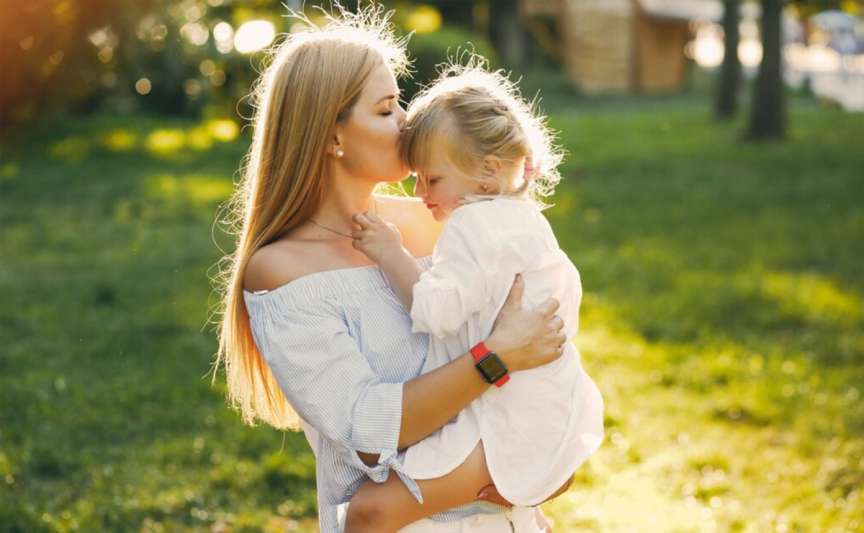 Capcane frecvente ale parentingului și cum le poți evita eficient