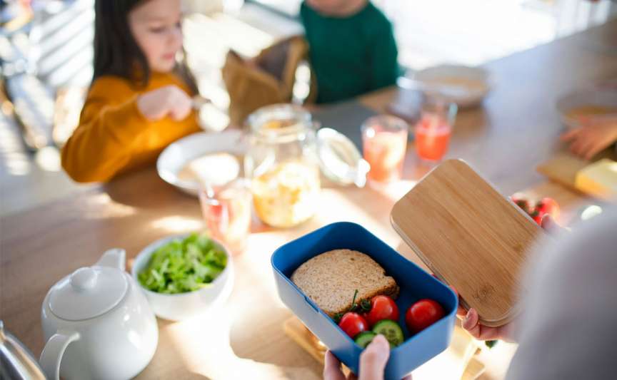 Cum prevenim obezitatea la copii prin obiceiuri sănătoase zilnice