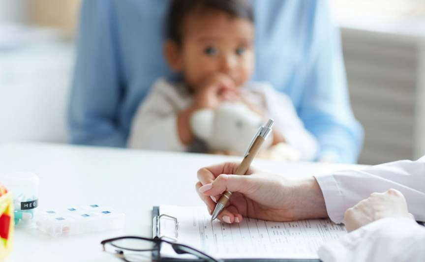 Fosfații în urina copilului: cauze, simptome și când este necesar consultul medical