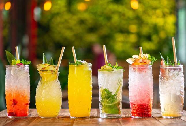 Rețete simple de limonadă de casă – clasică, cu fructe și ierburi aromatice
