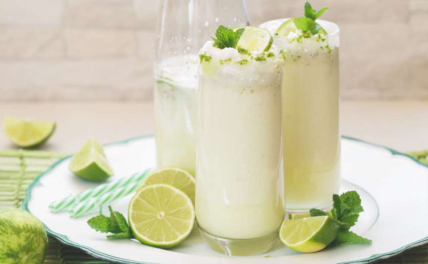 Limonada braziliană cu lapte condensat: rețeta cremoasă perfectă pentru vară