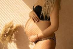Solar în sarcină: ce spun medicii despre bronzul artificial în timpul celor 9 luni